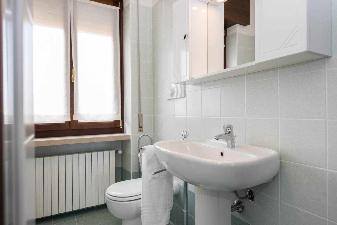 Ortaglia Apartment Torri Del Benaco Luaran gambar